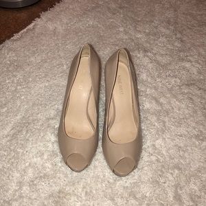 Tan heels